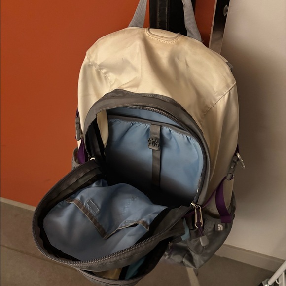 The North Face Heckler Gray and Blue Backpack for Outdoor/Travel/School - Picture 9 of 9